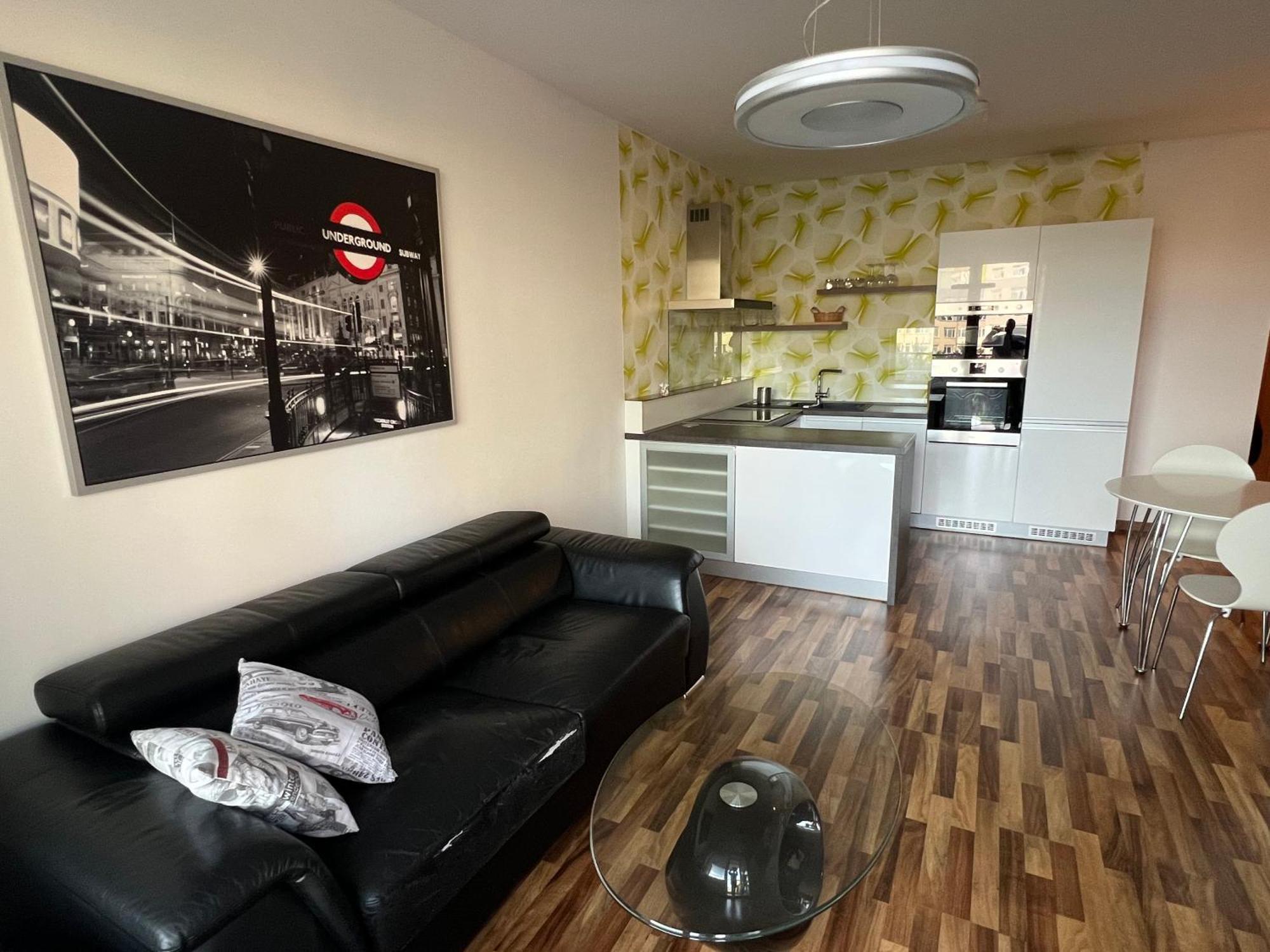 Apartment Jegeho Bratislava - Tipos Arena Bagian luar foto