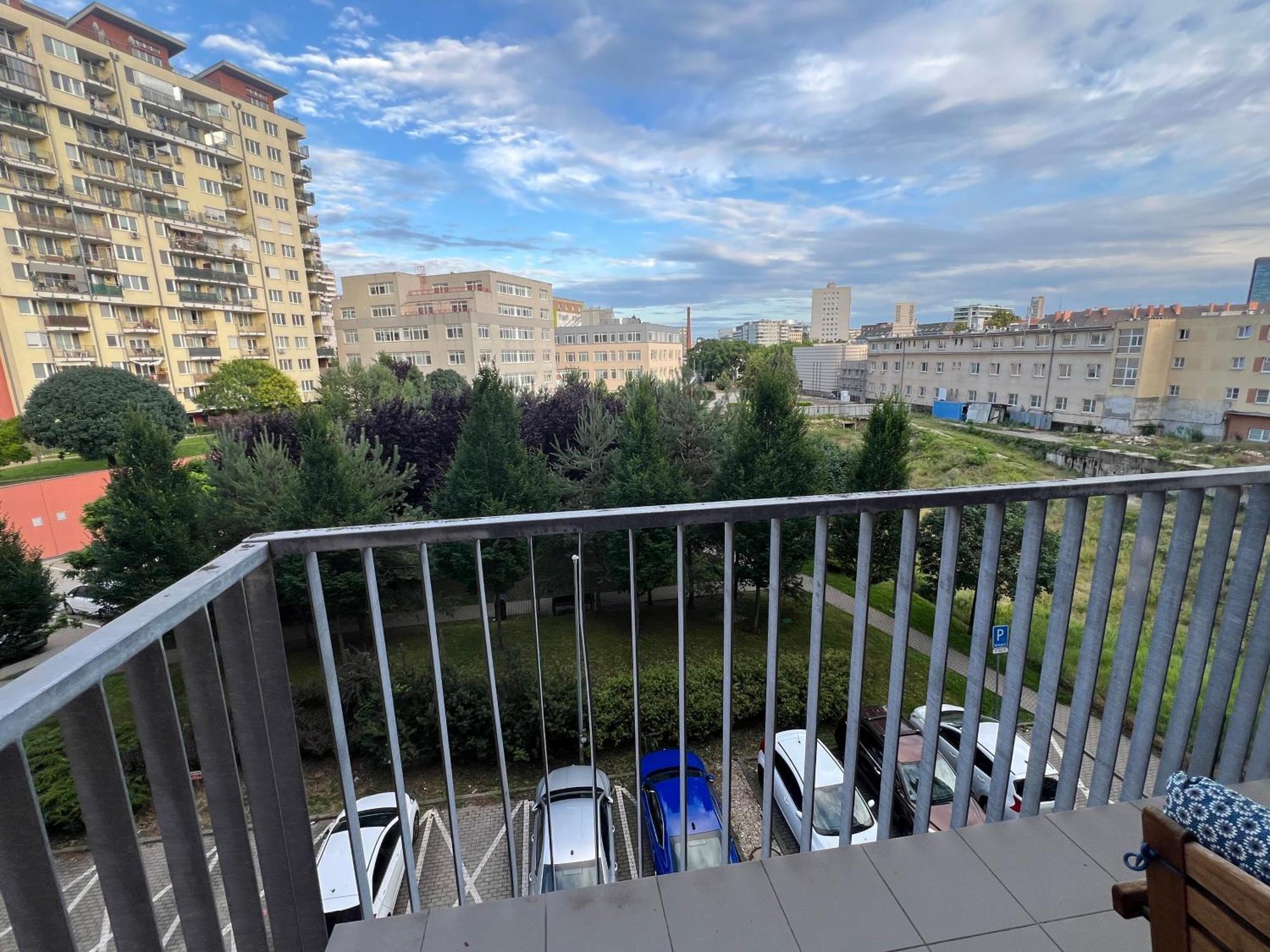 Apartment Jegeho Bratislava - Tipos Arena Bagian luar foto