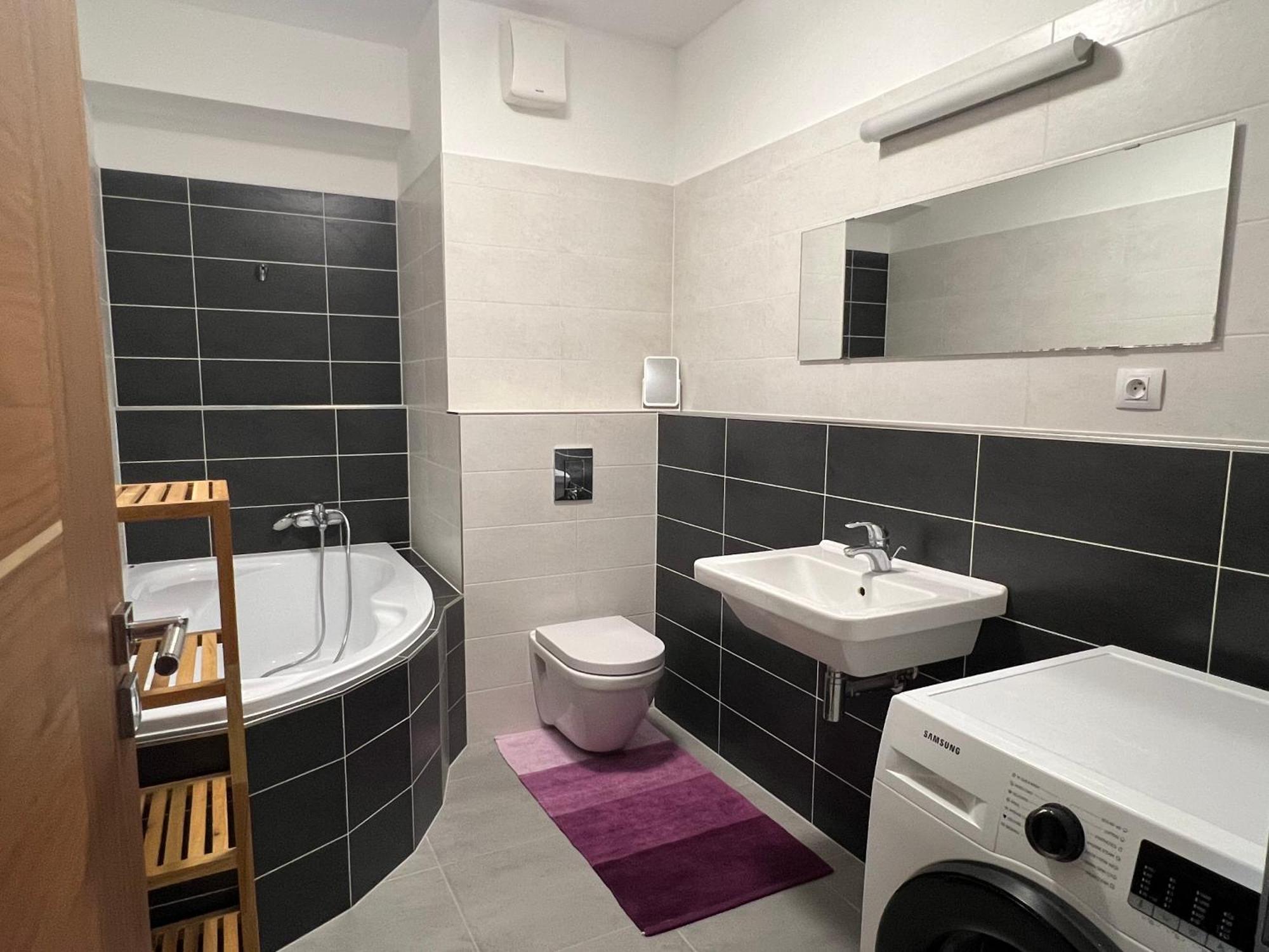 Apartment Jegeho Bratislava - Tipos Arena Bagian luar foto