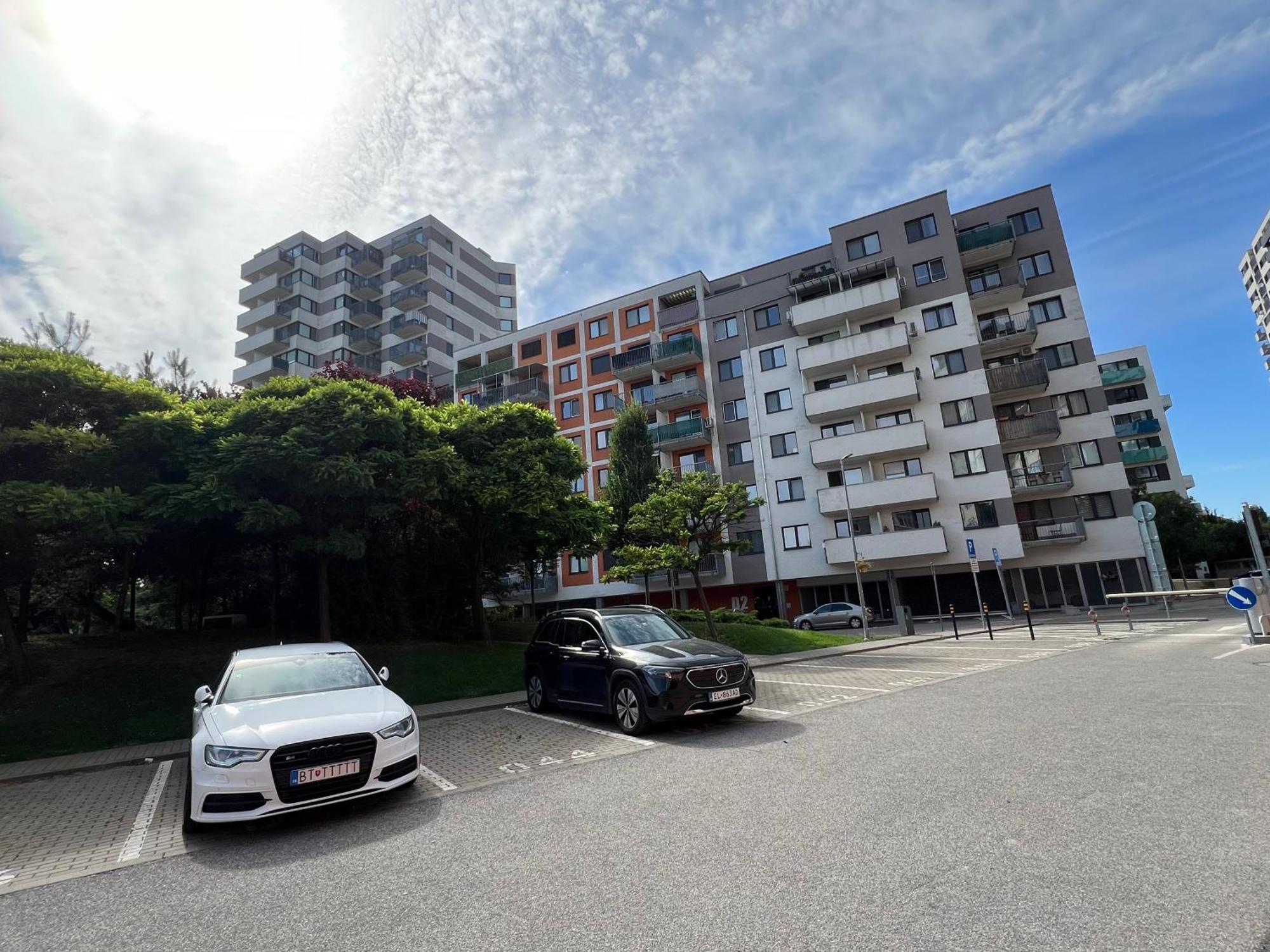 Apartment Jegeho Bratislava - Tipos Arena Bagian luar foto